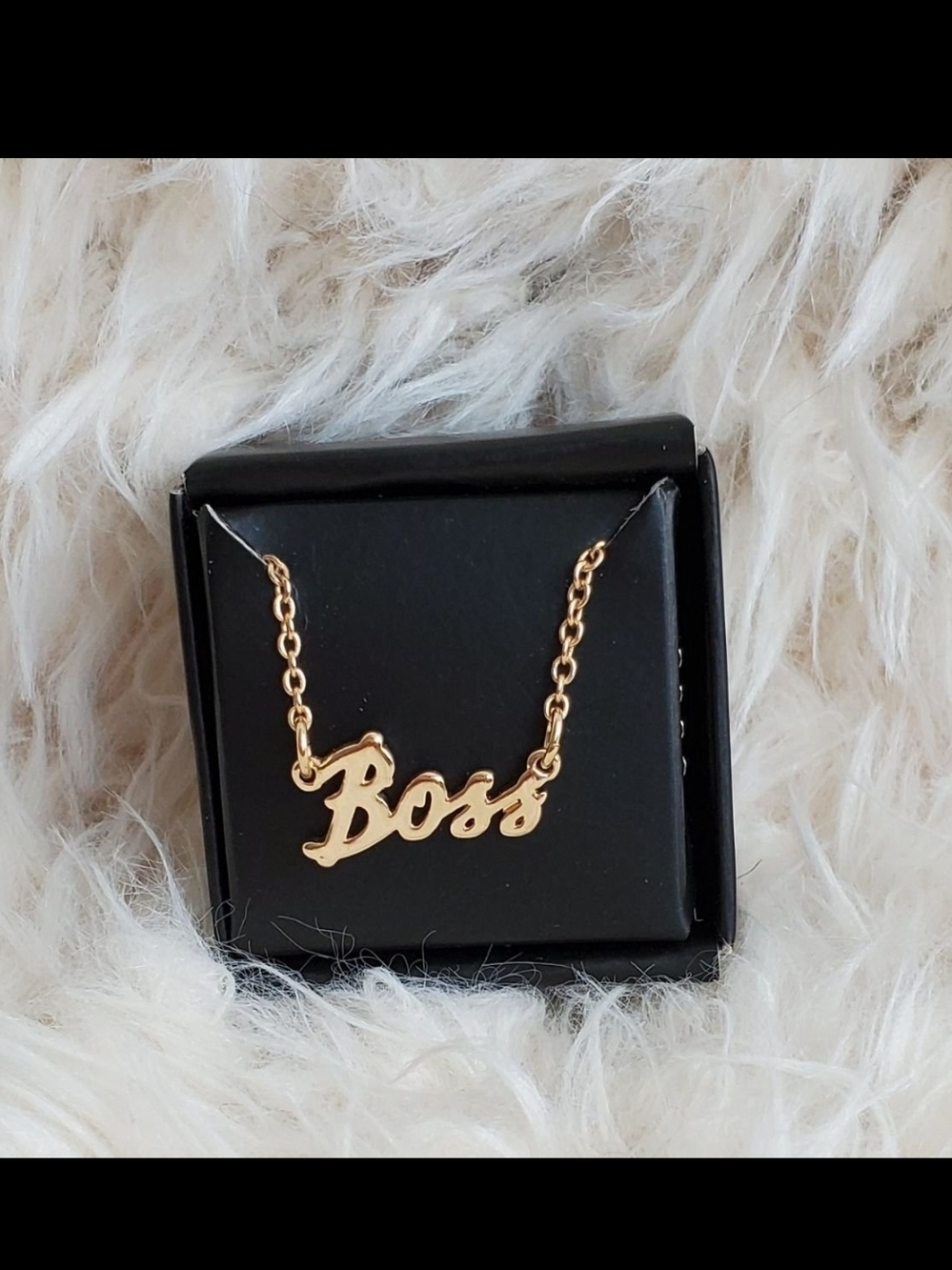 BOSS NECKLACE FASHION JEWERLY